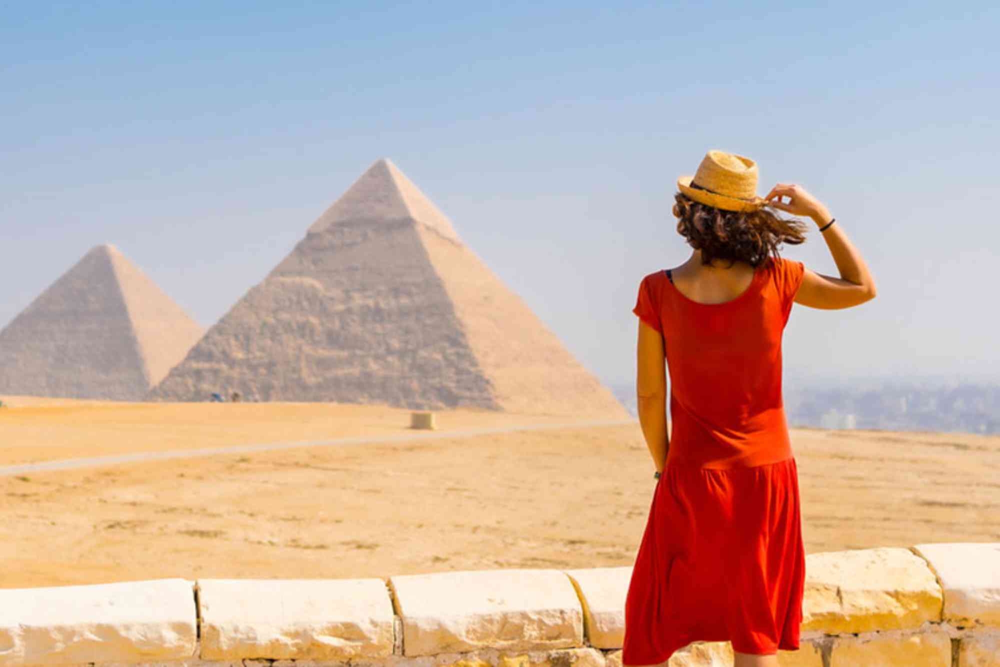 سياح في مصر