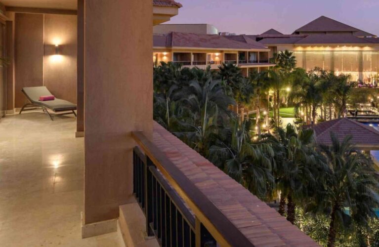 فندق دوسيت التجمع الخامس