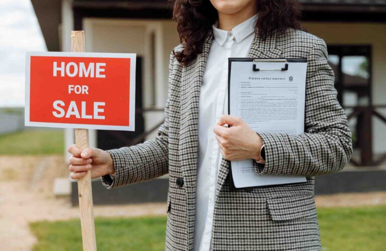 What is role Property Consultant Dub